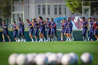 بمشاركة صلاح.. طرابزون سبور يواصل استعداداته لمباراة بشكتاش في الدوري 17 أكتوبر 2026 05:29 م